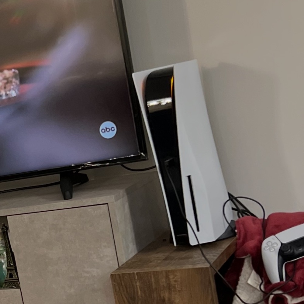Sony PlayStation 5 - Picture 2 of 3